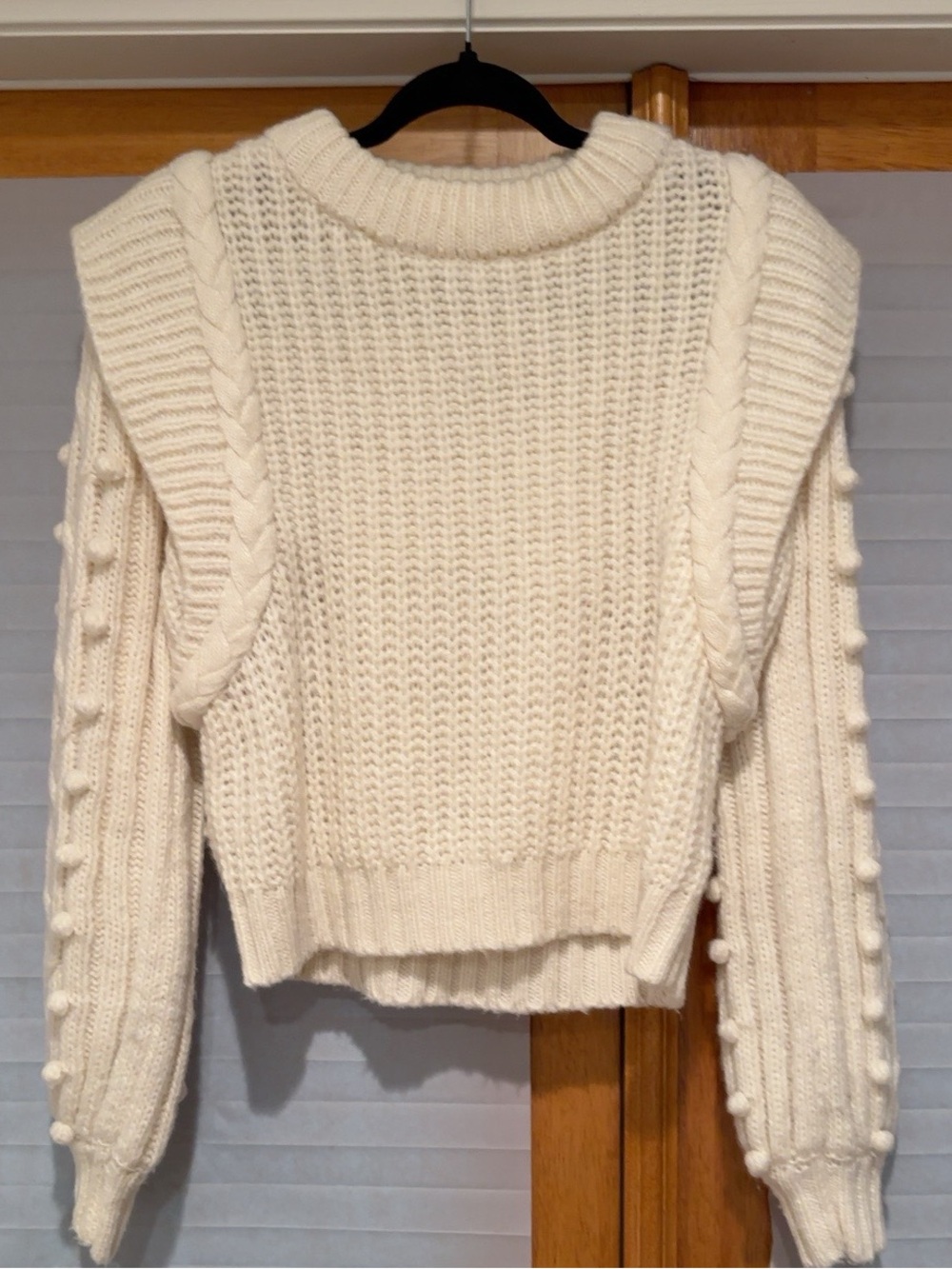 FARM Rio Cream Cable Knit Bobble Ruffle Sleeve Sweater Size M